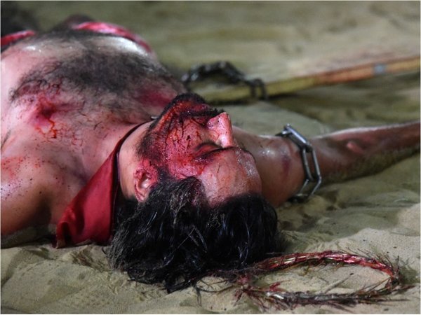 Vigilia Pascual exhorta a llegar a quienes ya han muerto en vida