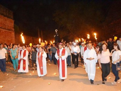 Camino de las luces atrajo a más de  10 mil creyentes en Concepción