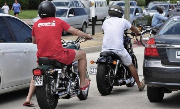 Asunción, amparo y reparo de  ruidosos: 911 saturado de quejas  contra motos con roncadores | Paraguay en Noticias 