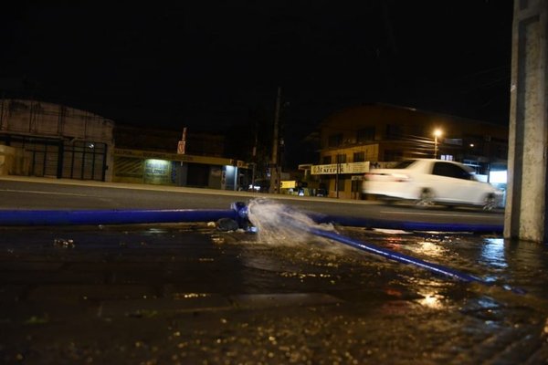 Tubería de Essap averiada, por cuarta vez | Paraguay en Noticias