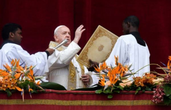 El papa se solidariza con Sri Lanka y pide atajar