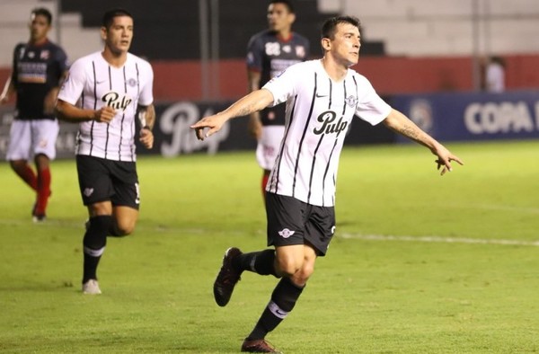 Libertad vence a River Plate