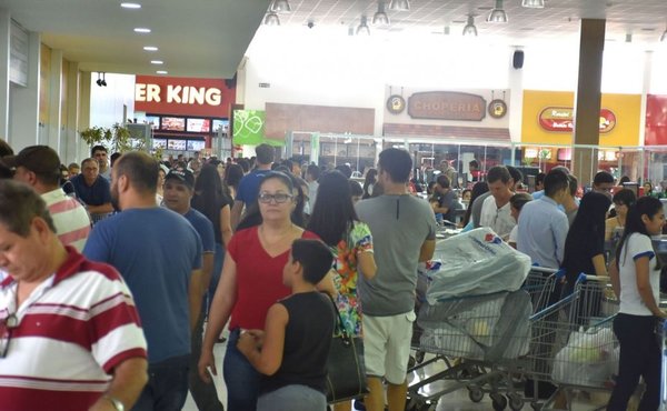 Empresarios de la frontera en alerta por desplome del comercio fronterizo | Paraguay en Noticias