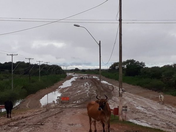 Tramo a Alberdi, inundado - Nacionales - ABC Color