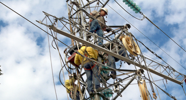 Ande repone servicio en localidades de Itapúa afecatadas por eventos climáticos | .::Agencia IP::.