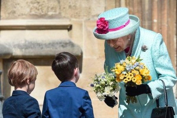 Reina Isabel celebra cumpleaños 93 » Ñanduti