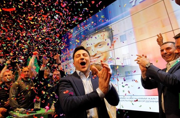 Humorista gana presidenciales en Ucrania | Paraguay en Noticias