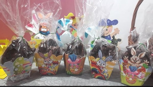 Huevos de chocolate son como ¿levantol?