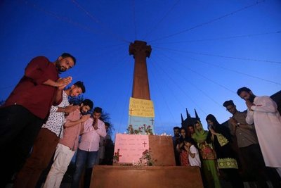 Policía de Sri Lanka arrestó a 13 personas por atentados - Internacionales - ABC Color