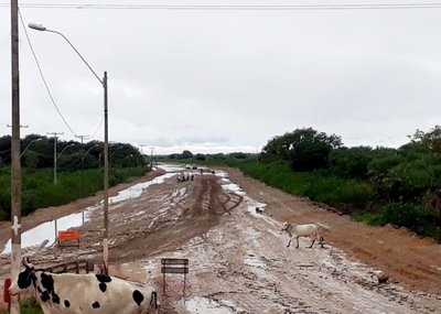 Ruta a Alberdi está inundada - Edicion Impresa - ABC Color