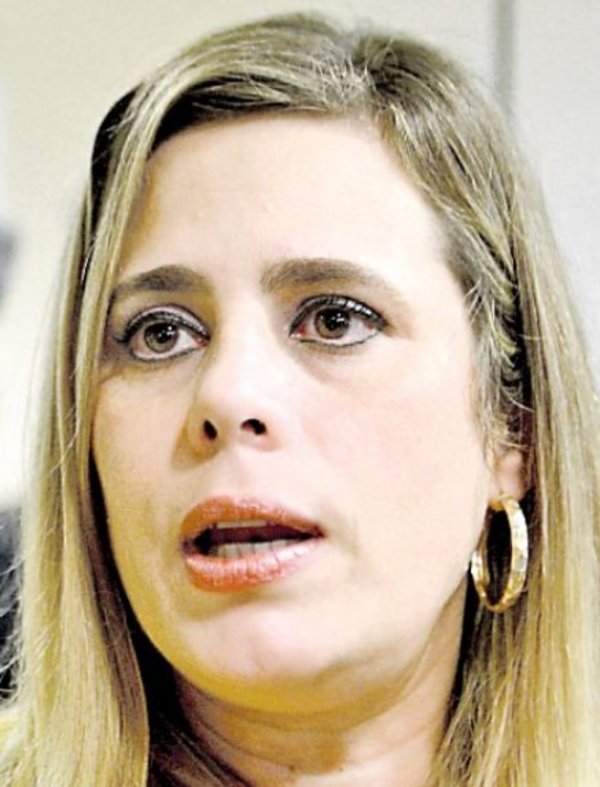 Diputada pide pruebas para acusar a Garay Zuccolillo - Edicion Impresa - ABC Color