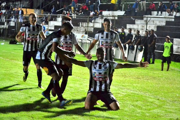 Deportivo Santaní logró un valioso triunfo y deja en zona roja a San Lorenzo » Ñanduti
