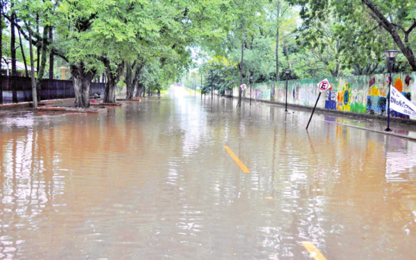 Se inunda con lluvia, pese a reparación del   desagüe | Diario Vanguardia 07