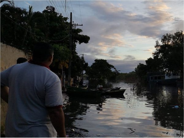 Hallan cuerpo sin vida en zona inundada del bañado Tacumbú | Paraguay en Noticias