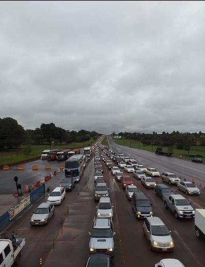 Cargado operativo retorno con lluvias - ADN Paraguayo