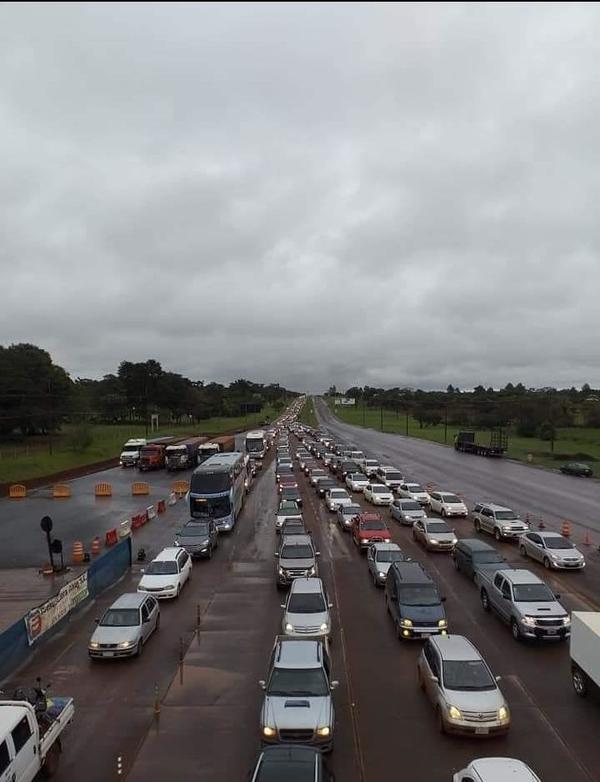 Cargado operativo retorno con lluvias - ADN Paraguayo