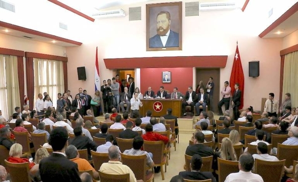 HOY / Colorados analizarán hoy la reforma electoral