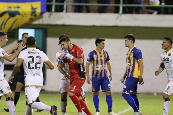 Con realidades opuestas, Guaraní recibe a Luqueño