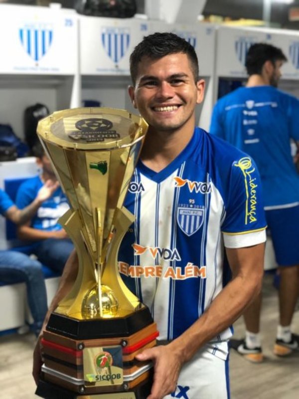 Brizuela es campeón en Brasil - Deportes - ABC Color
