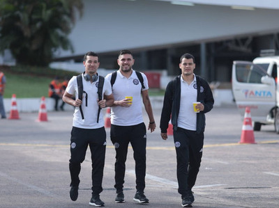 Olimpia parte rumbo a Chile en busca de su clasificación a octavos