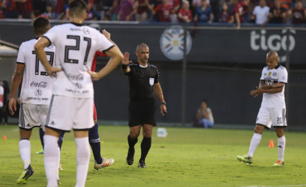 HOY / ¿Ayudín?: “Roque estaba adelantado en el segundo gol"