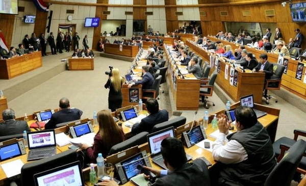 HOY / Diputados aprueba desbloqueo de listas sábana