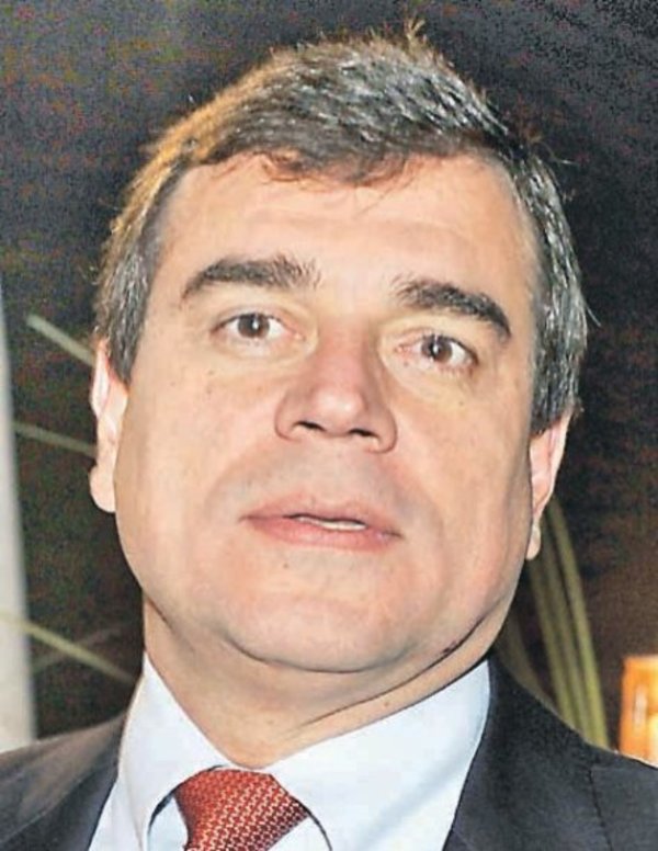Juzgado archiva denuncia de Luis Canillas contra Desirée Masi - 730am - ABC Color