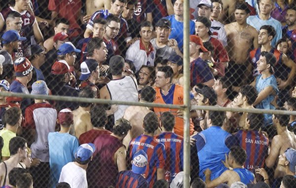 Hincha de Cerro que murió atropellado: Fiscalía sigue buscando a responsables - 730am - ABC Color
