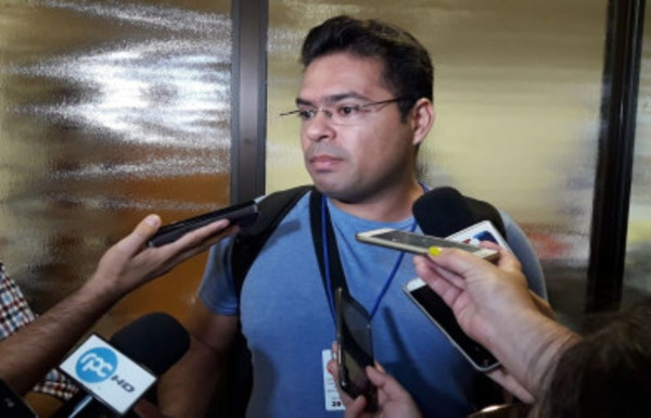 Piden al Senado tratar todos los proyectos referentes al desbloqueo de listas - Radio 1000 AM