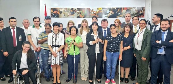 Mtess y Fundación Once brindarán 63 cursos de capacitación laboral a personas con discapacidad visual | Paraguay en Noticias