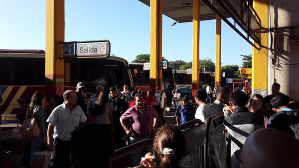 Más de 500.000 viajeros pasaron por la Terminal de Asunción | Paraguay en Noticias