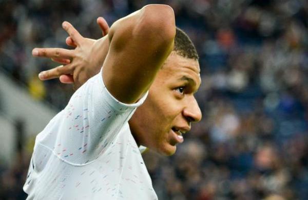 Mbappé pone fin a los rumores y revela en qué club jugará la próxima temporada - C9N