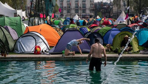 Más de mil detenidos en las protestas contra el cambio climático en Londres » Ñanduti