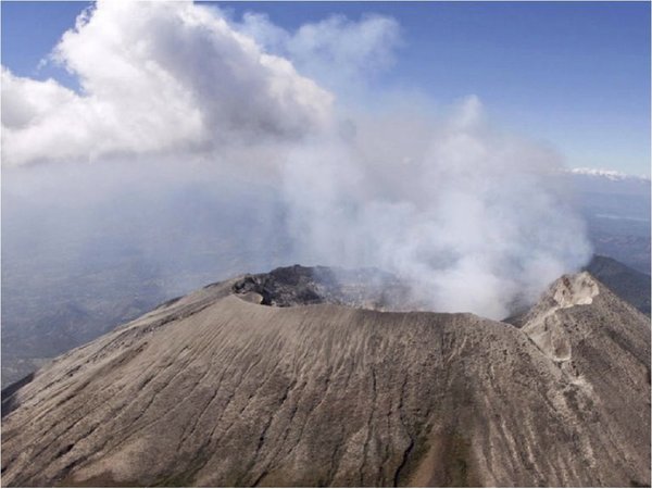 Hallan explicación física de los deslizamientos de tierra y volcanes