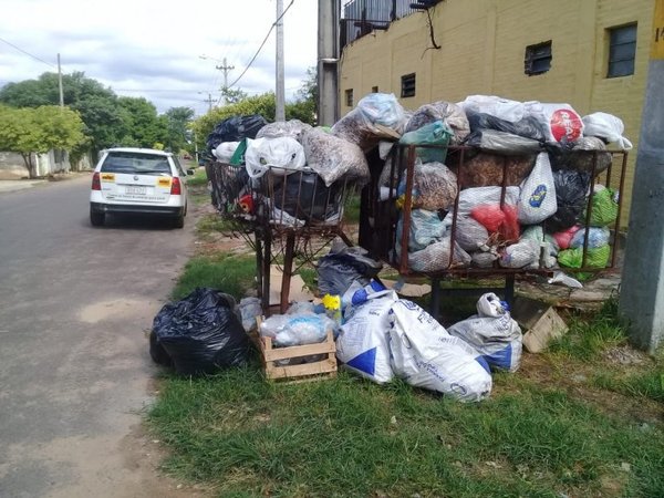 En medio de basura, San Antonio conmemora 116º aniversario - Nacionales - ABC Color