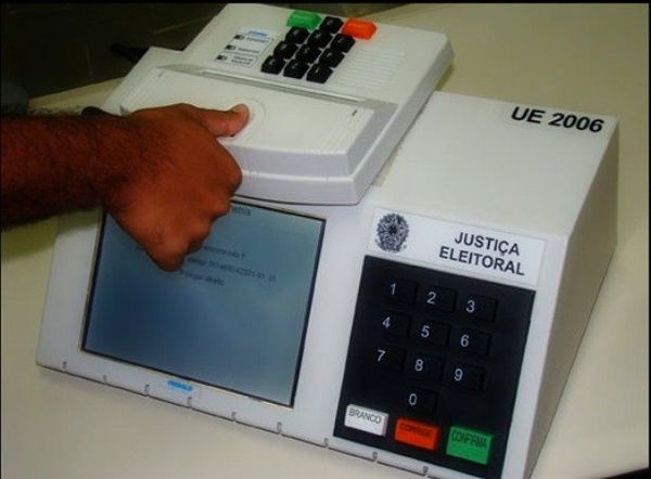 “El voto electrónico no es tan seguro como se cree”, señala experto - 730am - ABC Color