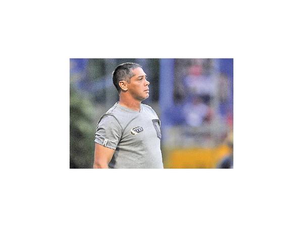 Caballero es el 4º DT de Santaní en el año