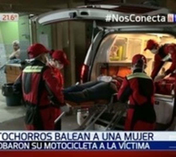 Motoasaltantes disparan y roban a mujer que retornaba a su casa  - Paraguay.com