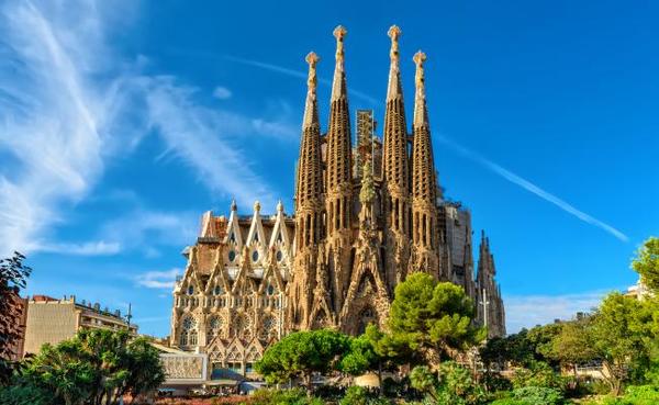 Arquitectura de Gaudí destaca en toda la ciudad