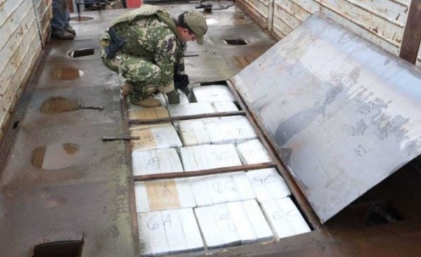 Desbaratan banda de narcotráfico que operaba desde un taller