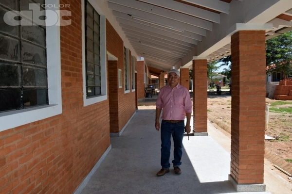 Mejoran instituciones educativas de Bertoni | Paraguay en Noticias