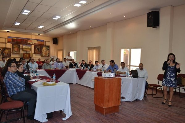 Capacitan a funcionarios de Hacienda de gobernaciones | Paraguay en Noticias