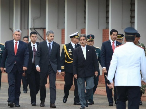 Abdo Benítez evita dar postura de Añetete en juicio político al contralor | Paraguay en Noticias