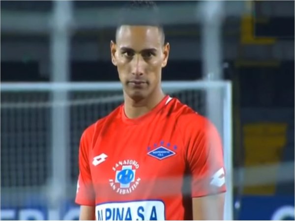 Independiente rescinde con Bendrix Parra tras su fallido Panenka