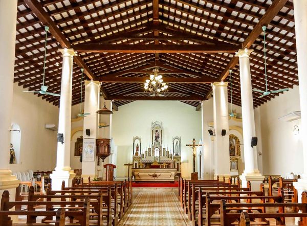 Iglesia de Paraguarí infestado de termitas