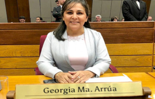 'El contralor no hizo una defensa de su caso, lo que hizo fue desmeritar las pruebas de la otra parte', dice senadora - Radio 1000 AM