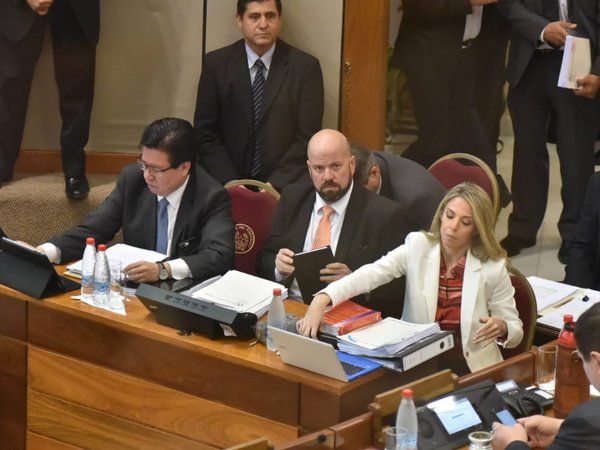 Juicio político: Enrique García se defiende y califica de basura la acusación | Paraguay en Noticias 