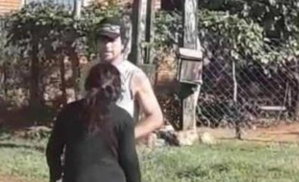 VIDEO | Ordenan detención de hombre que golpeó a su mujer en la calle | Paraguay en Noticias