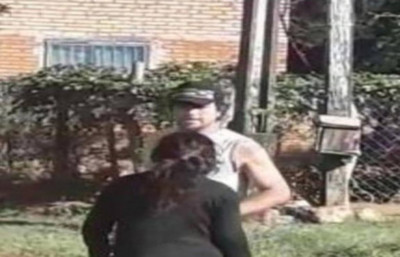 Ordenan captura de hombre grabado golpeando a su pareja  - Radio 1000 AM