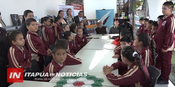 CELEBRAN EL DÍA DEL LIBRO EN LA GOBERNACIÓN DE ITAPÚA.